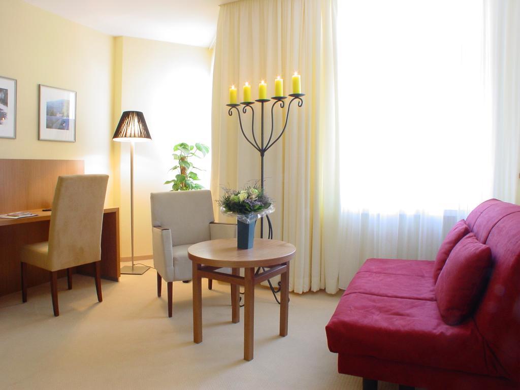 Hotel Blauer Engel Aue  Esterno foto